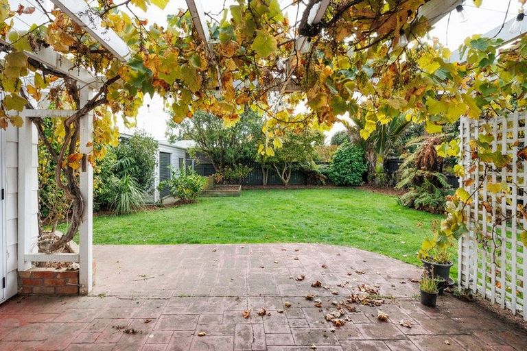 Photo of property in 65 Buick Crescent, Awapuni, Palmerston North, 4412