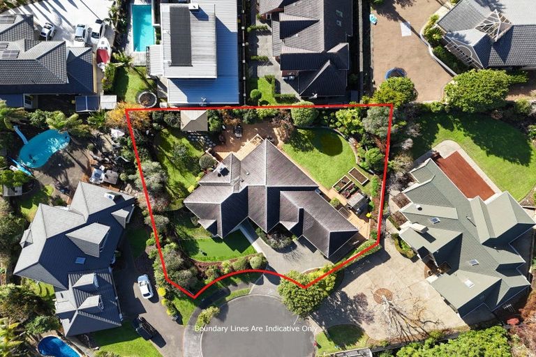 Photo of property in 12 San Jose Rise, Shamrock Park, Auckland, 2016