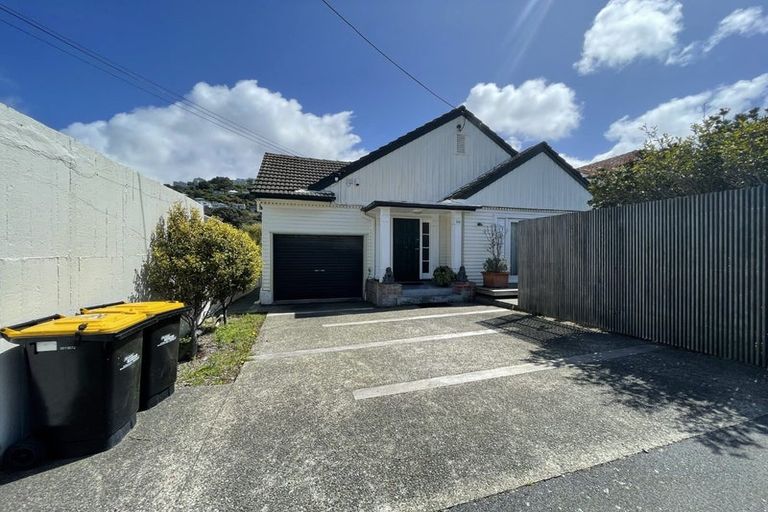 Photo of property in 56 Waipapa Road, Hataitai, Wellington, 6021