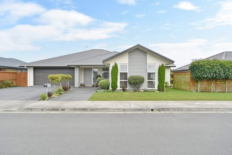 Photo of property in 19 Peak Crescent, Kaiapoi, 7630