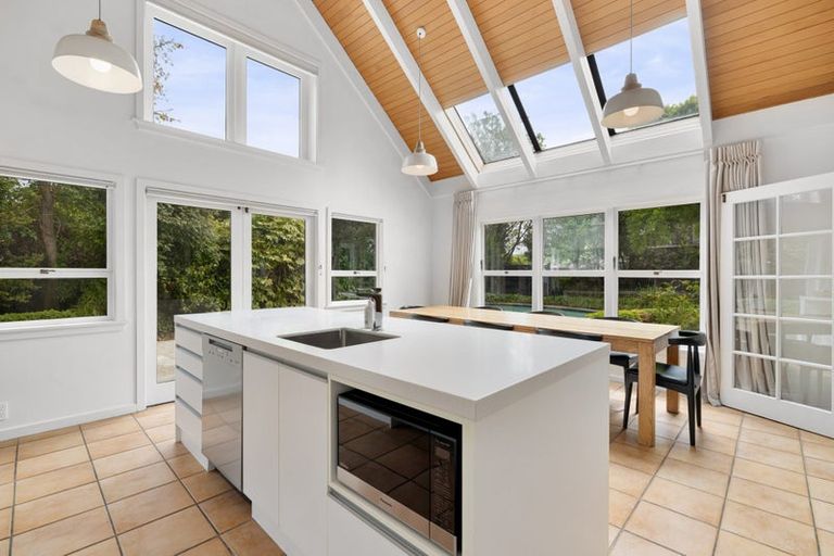 Photo of property in 3 Ashdale Lane, Strowan, Christchurch, 8052