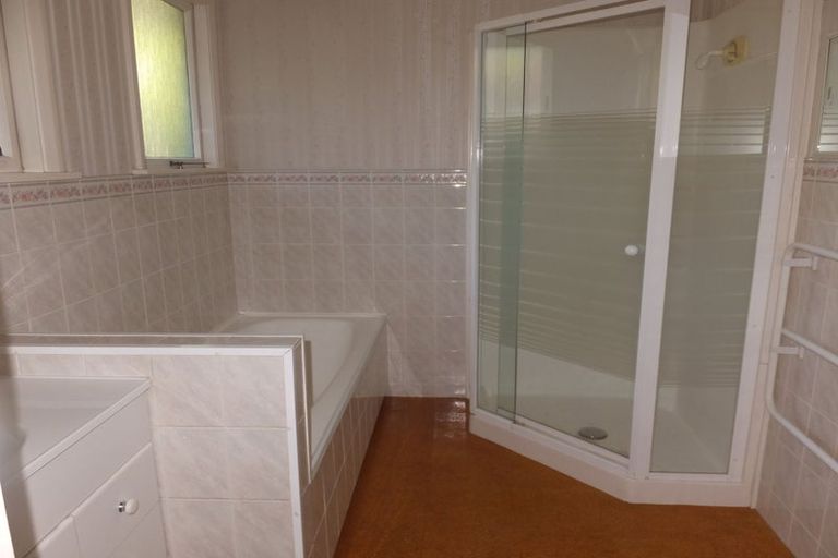 Photo of property in 22 Powell Crescent, Ilam, Christchurch, 8041