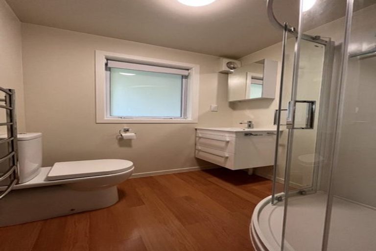 Photo of property in 72 Seaview Road, Paremata, Porirua, 5024