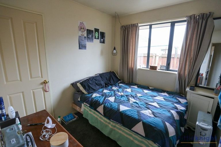 Photo of property in 1 Roche Avenue, Upper Riccarton, Christchurch, 8041