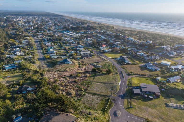 Photo of property in 184 Park Avenue, Waitarere Beach, Levin, 5510