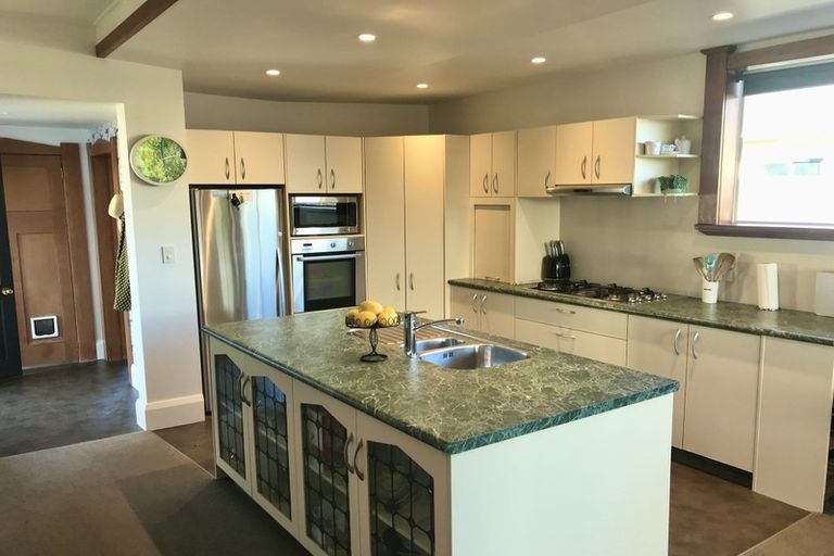 Photo of property in 102 Park Street, Hokitika, 7810