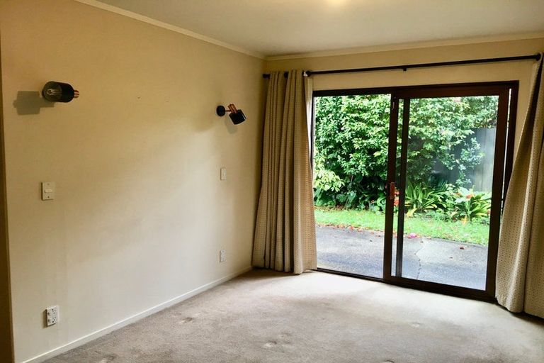 Photo of property in 2b Braemar Road, Castor Bay, Auckland, 0620