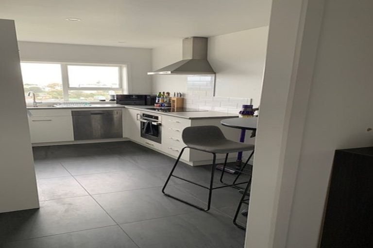 Photo of property in 25 Sugarloaf Road, Brooklyn, Wellington, 6021