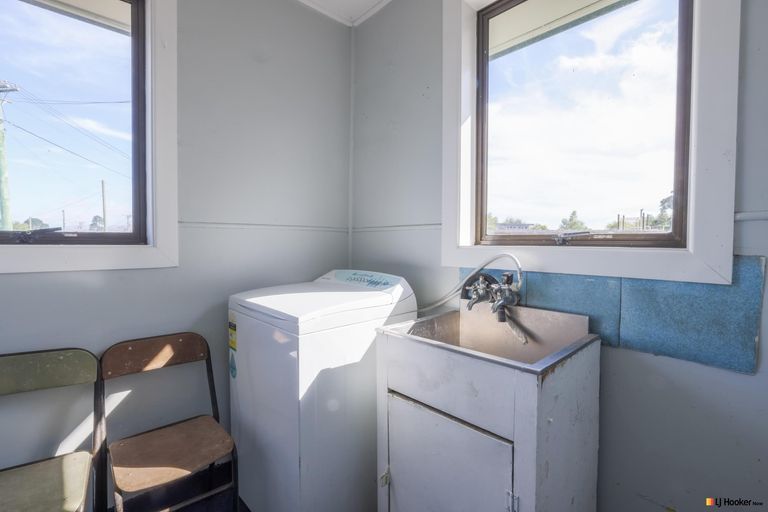 Photo of property in 15 Merrington Crescent, Aranui, Christchurch, 8061