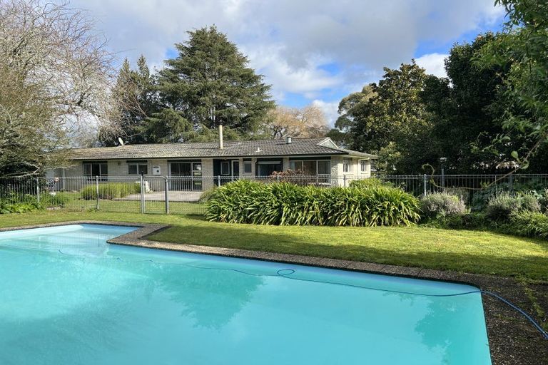 Photo of property in 166 Saint Kilda Road, Cambridge, 3493