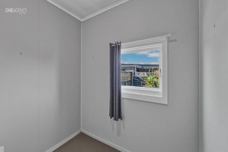 Photo of property in 10 Norton Street, Foxton Beach, Foxton, 4815