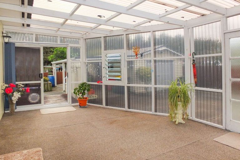 Photo of property in 18 Hulke Street, Foxton, 4814