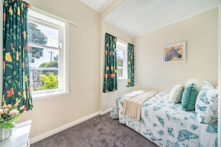 Photo of property in 14 Malone Road, Waterloo, Lower Hutt, 5011