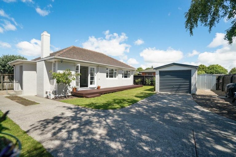 Photo of property in 2 Rustic Lane, Spreydon, Christchurch, 8024