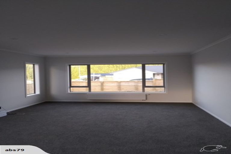 Photo of property in 18 Schooner Drive, Whitby, Porirua, 5024