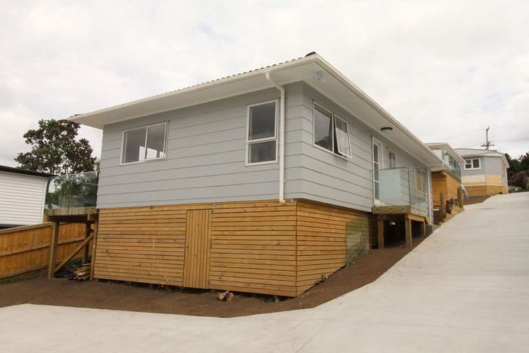Photo of property in 10 Norman Road, Titirangi, Auckland, 0604