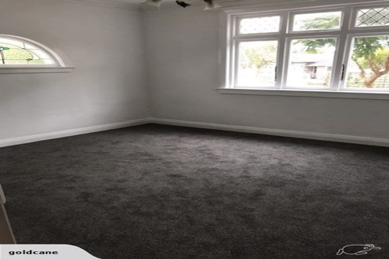 Photo of property in 28 Chamberlain Road, Karori, Wellington, 6012