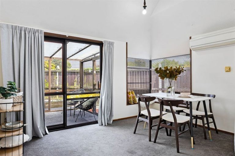 Photo of property in 43n Waimairi Road, Upper Riccarton, Christchurch, 8041