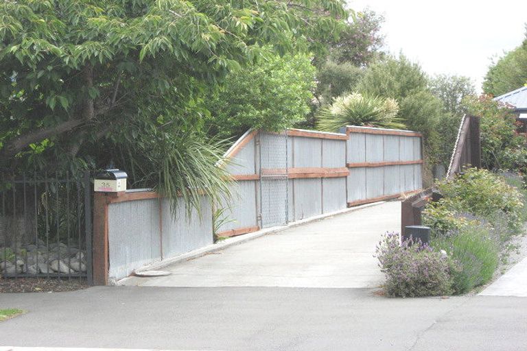 Photo of property in 35 Heathglen Avenue, Parklands, Christchurch, 8083