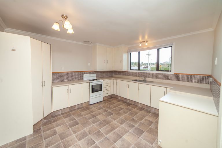 Photo of property in 66 Tancred Street, Linwood, Christchurch, 8011