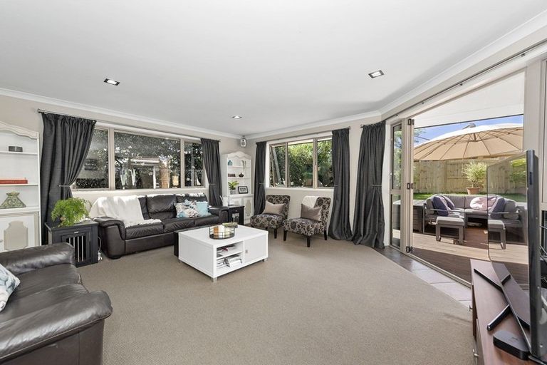 Photo of property in 6 Oldfield Court, Huntington, Hamilton, 3210