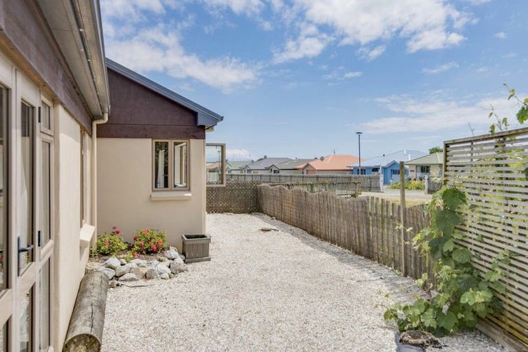 Photo of property in 16 Ivy Crescent, Richmond, 7020