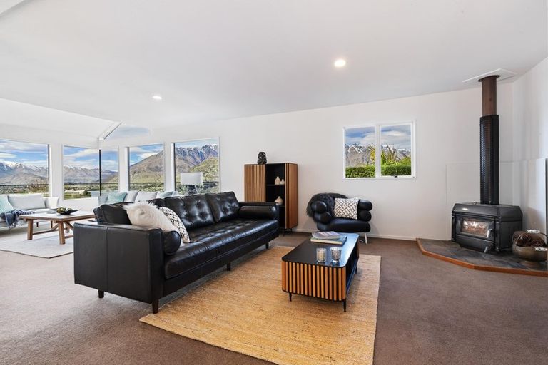 Photo of property in 70 Hensman Road, Queenstown, 9300