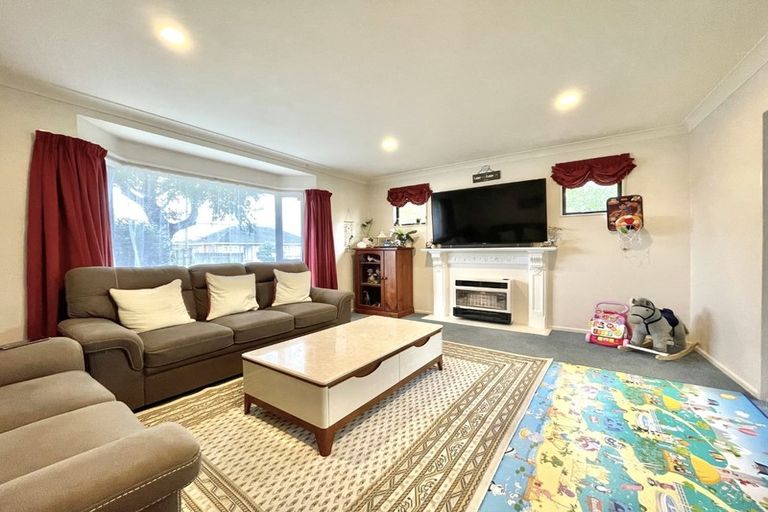Photo of property in 1/358 Waiwhetu Road, Fairfield, Lower Hutt, 5011