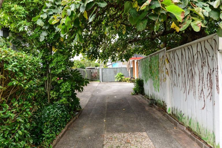 Photo of property in 14 Darley Street, Maeroa, Hamilton, 3200