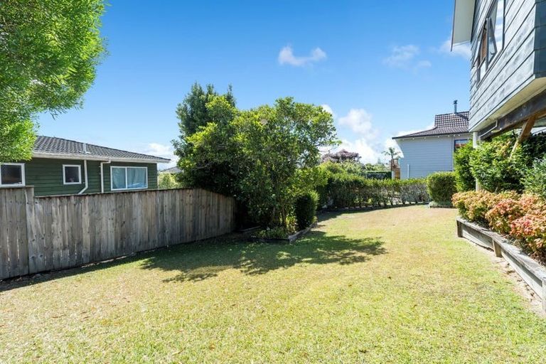 Photo of property in 34 Catalina Crescent, Forrest Hill, Auckland, 0620