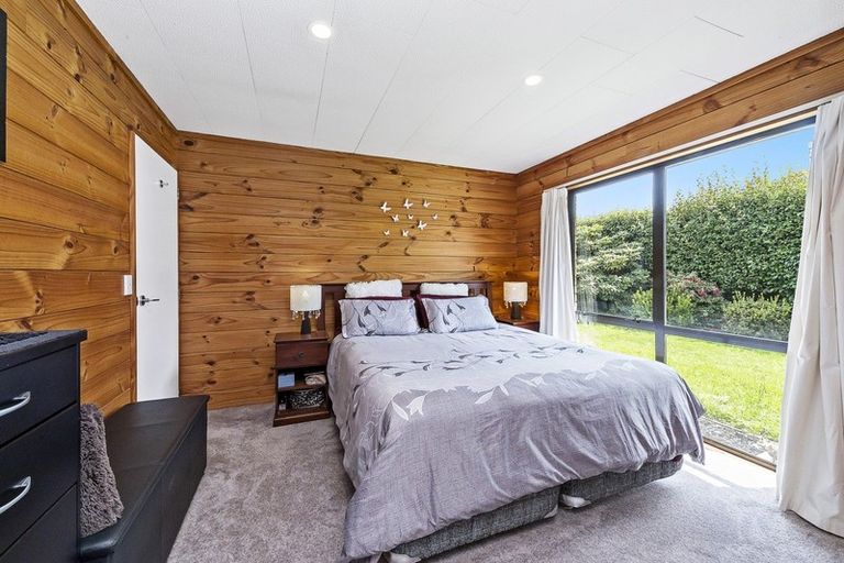 Photo of property in 98 Springs Road, Hornby, Christchurch, 8042