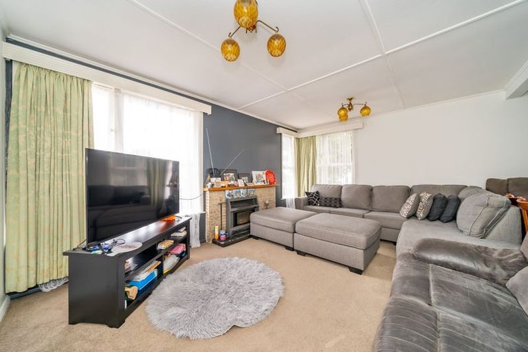 Photo of property in 33 Leicester Street, Cannons Creek, Porirua, 5024