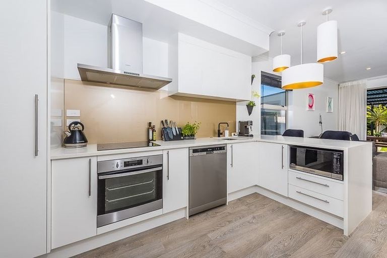 Photo of property in 2 Oioi Road, Hobsonville, Auckland, 0616