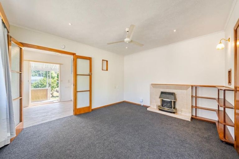 Photo of property in 8 Hall Grove, Ebdentown, Upper Hutt, 5018