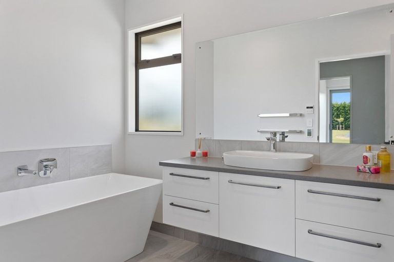 Photo of property in 1228 Loburn Whiterock Road, Loburn, Rangiora, 7472