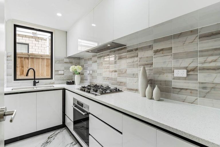 Photo of property in 72 Charlestown Drive, Flat Bush, Auckland, 2019