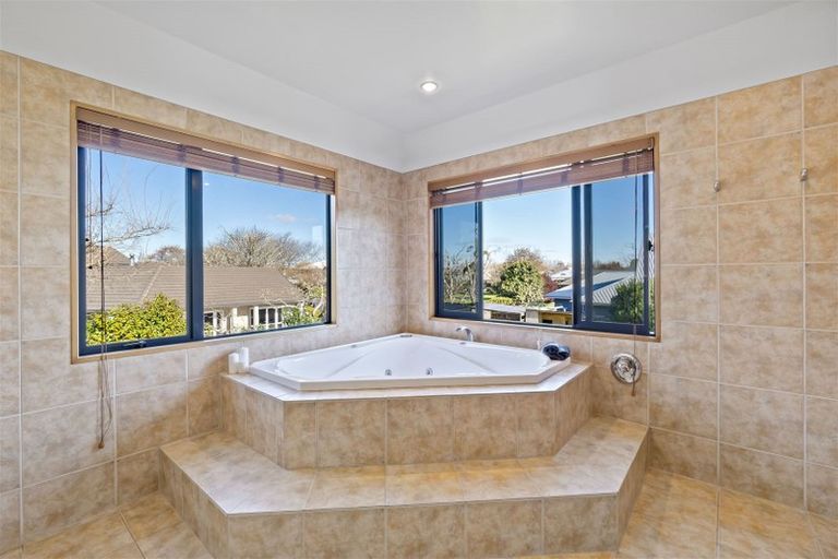 Photo of property in 7 Hemsworth Mews, Casebrook, Christchurch, 8051