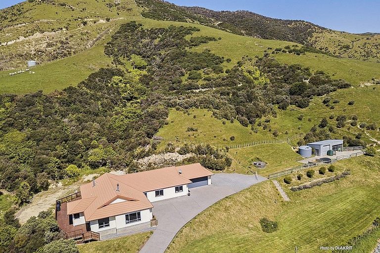 Photo of property in 499 South Makara Road, Makara, Karori, 6972