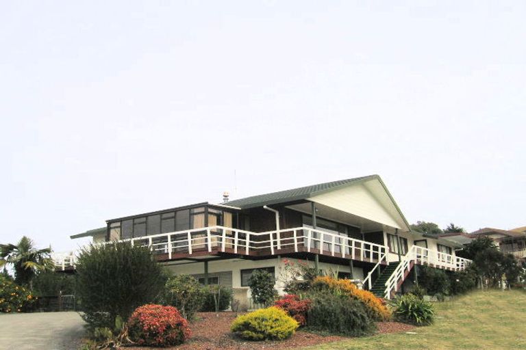 Photo of property in 10 Poaka Place, Taradale, Napier, 4112