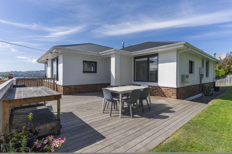Photo of property in 11 Middleton Road, Kew, Dunedin, 9012