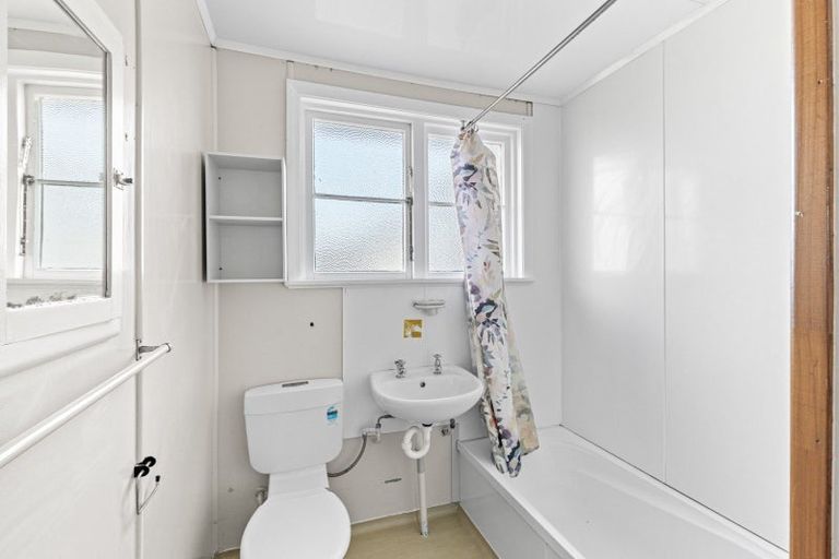 Photo of property in 18 Tyne Street, Rongotea, 4476