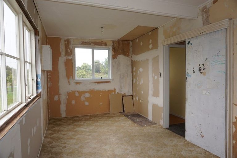 Photo of property in 14 Otereo Street, Hokio Beach, Levin, 5571