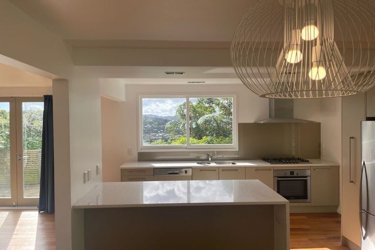 Photo of property in 9 Selkirk Way, Karori, Wellington, 6012