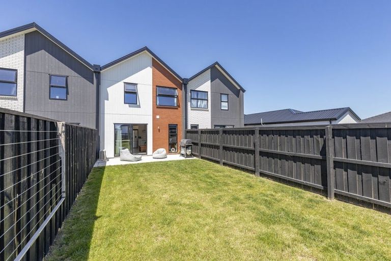 Photo of property in 7 Mccahon Lane, Rolleston, 7615