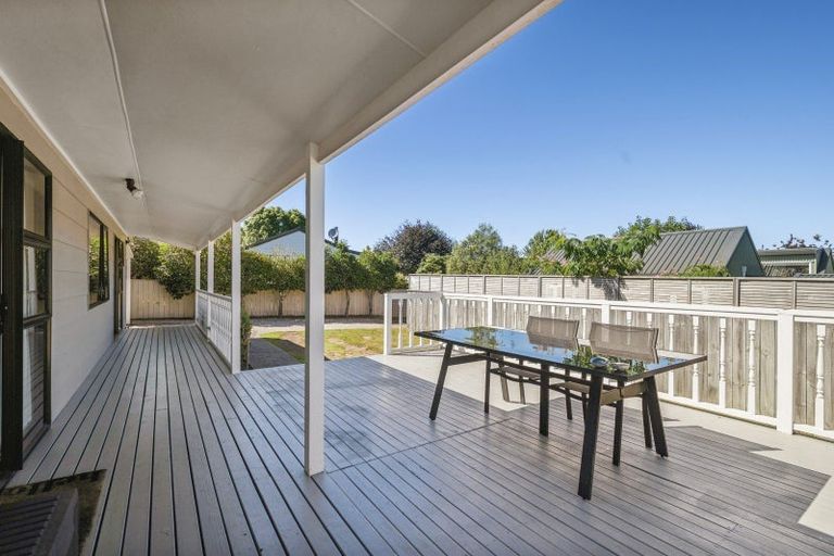 Photo of property in 62 Shepherd Road, Waipahihi, Taupo, 3330