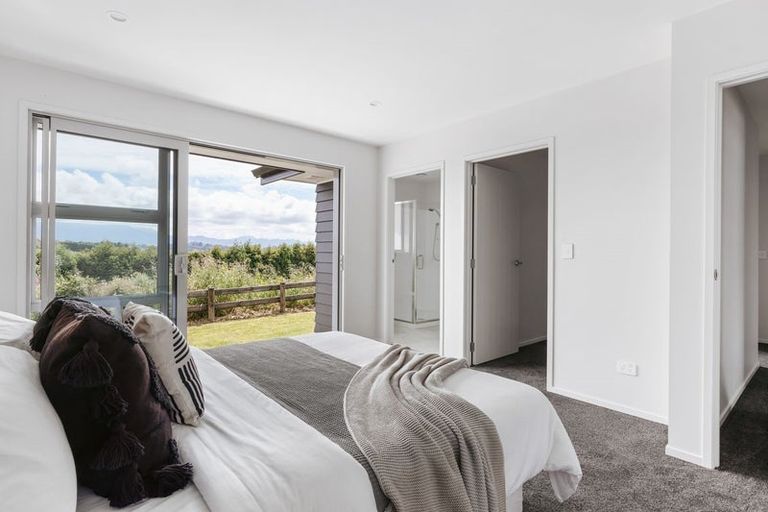 Photo of property in 14 Anglers Way, Omokoroa, 3114