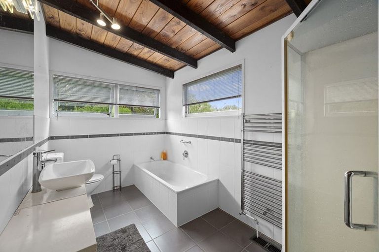 Photo of property in 42 Rokino Road, Taupo, 3330