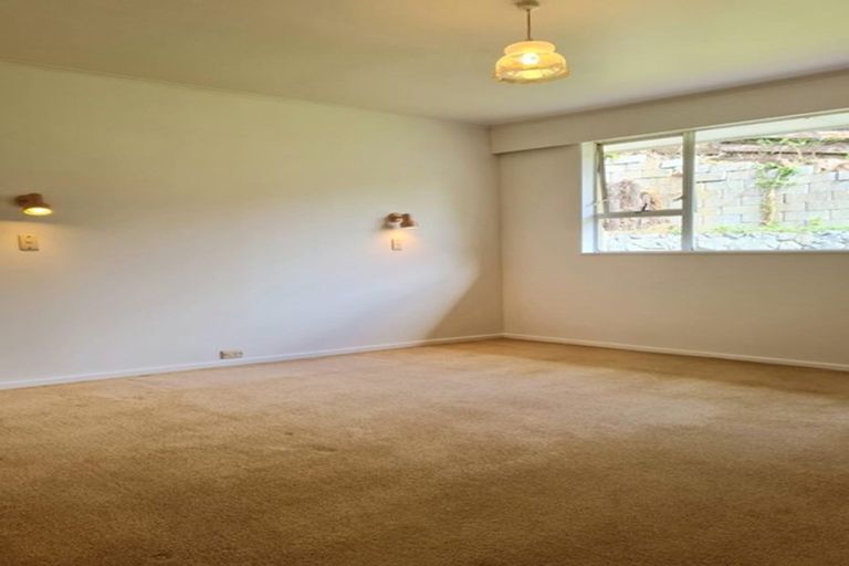 Photo of property in 27 Cortina Avenue, Johnsonville, Wellington, 6037