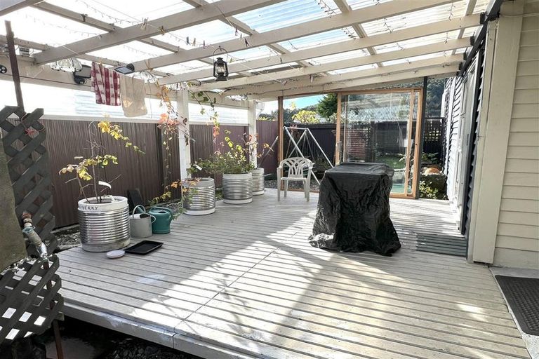 Photo of property in 112 Buller Road, Reefton, 7830