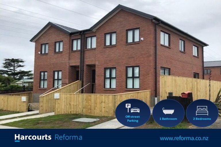 Photo of property in 2/9 Marlene Avenue, Te Atatu South, Auckland, 0610